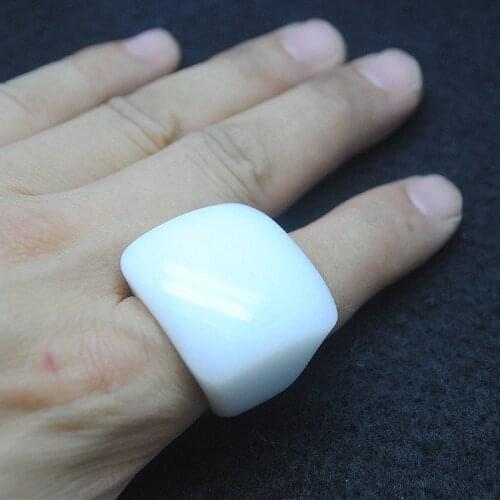 1PC Nature White Stone Mens Rings Jade Gem Beads Inner Hole 20MM Diameter For Fashion Luxury Clothes Party Wearing Free Shippin