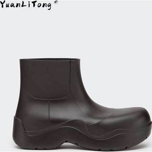 New Thick Sole Rain Boots Women Round Toe Rubber Waterproof Ankle Botas Female Autumn Sweety Colors Short Boots Runway Shoes