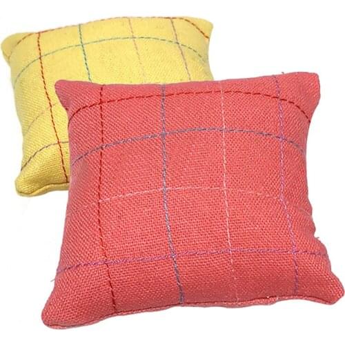 Pillow Shaped Needle Pin Cushion Sewing Crafts Pin Cushion for Cross Stitch Embroidery Quilting Pins DIY Sewing Tools