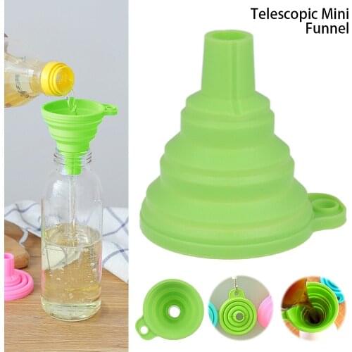 2021 New Kitchen Tool DIY Food-Grade Folding Silicone Funnel Household Liquid Dispensing Mini Funnel Random Color green /pink