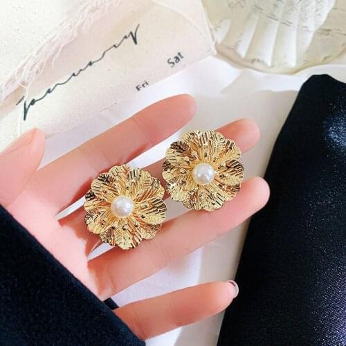 New Lovely Golden Color Flower Pearl Circle Stud Earrings Fashion Womens Birthday Gift Jewelry