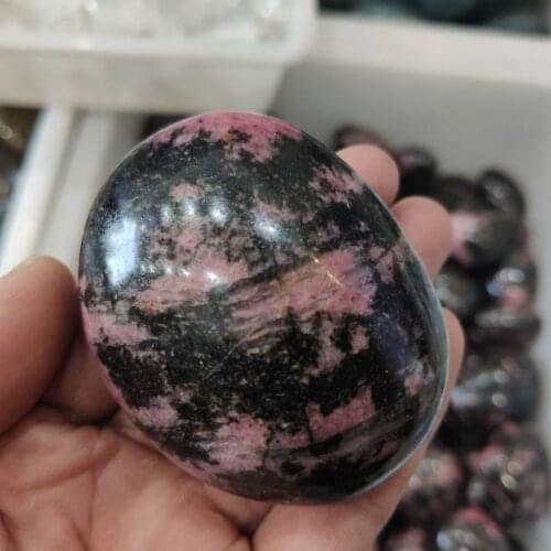 1PCS rare natural stones and minerals plum blossom tourmaline tumble stone Palm