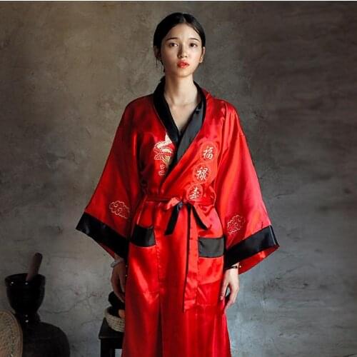 Novelty Reversible Black Red Women Satin Kimono Handmade Embroidery Dragon Nightgown Robe Gown Two Side Sleepwear