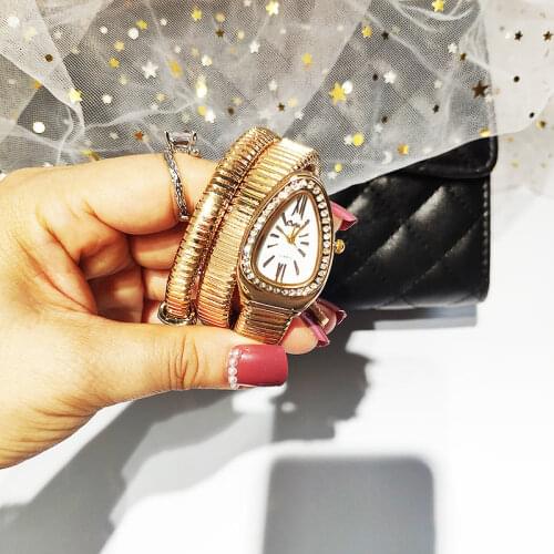 Unique Snake Shaped Women Watches With Rhinestone Fashion Luxury Brand Ladies Watch Diamond Snake Bracelet Watch Women
