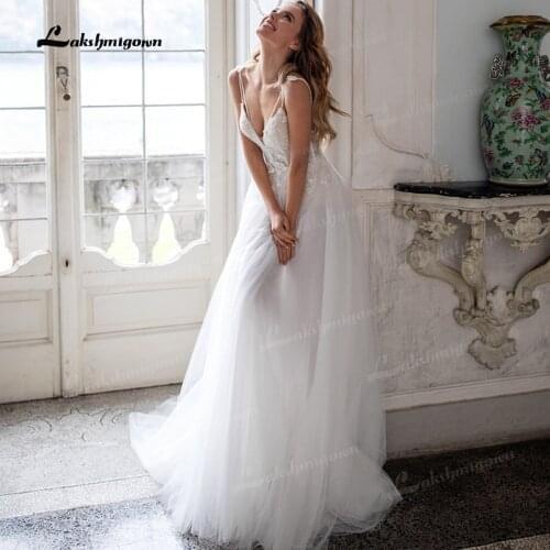 Sexy Spaghetti Straps Boho Wedding Dress 2021 Deep V-Neck Backless Princess A-Line Lace Appliques Bridal Gown vestido de novia