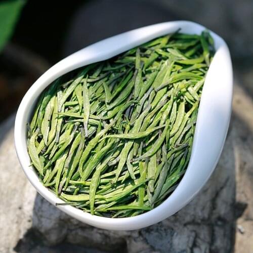 China New Spring Que She Green Sparrow Tongue Tea Health Care Green Food for Lose Weight