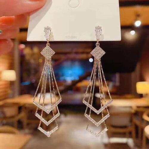 South Korea Dongdaemun Advanced Sense Long Diamond Fringed 2021 New Tide Temperament Net Red Silver Needle Earrings