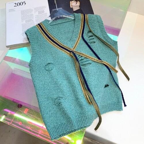 New Ladies Fashion 2021 Sexy Sleeveless Wool Patch Ribbon Ripped Knit Vest 0107