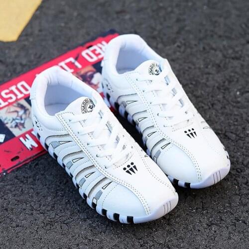 Plus Size PU Leather Anti-slip Sneakers Woman Sports Shoes Womens Sport Shoes Women Running Shoes 2020 White Jogging Walk D-425