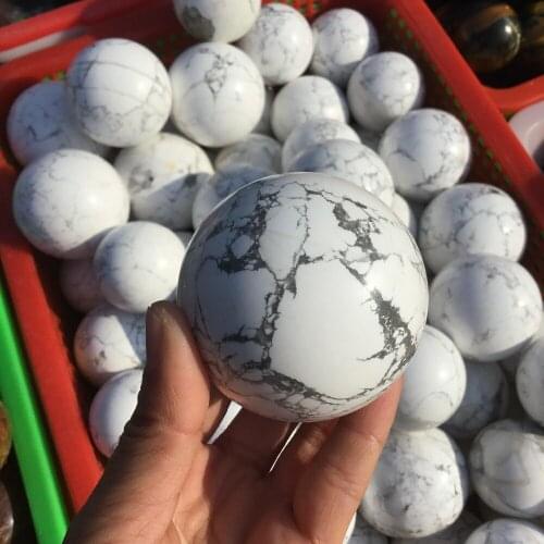 Natural white turquoise stone balls howlite stone spheres for decoration mineral specimens