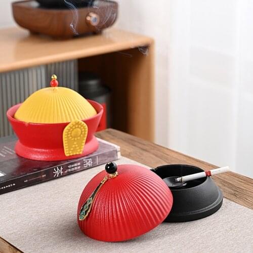 Official hat ashtray creative personality trend family living room with cover anti fly ash fashion Chinese cover