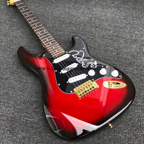 High-quality 6-string electric guitar, alder body, gold accessories, SRV guitar, red paint, package freight