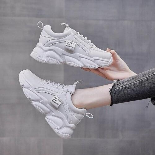 Women Leather Fitness Shoes Outdoor Comfortable Non Slip Sneakers Thick Bottom Platforms Solid Color Running Shoes Sports Shoes