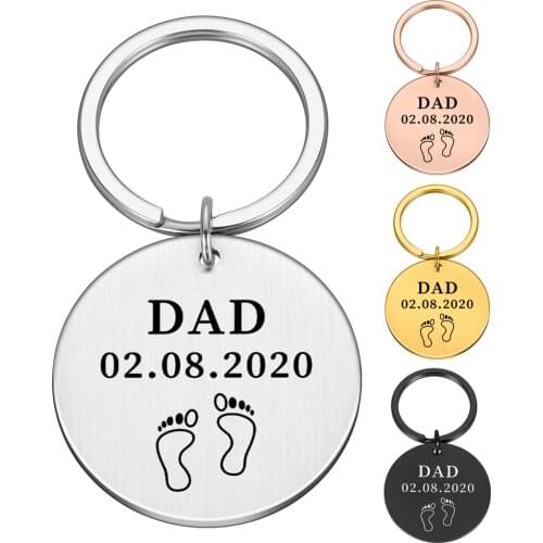 New Mom Father Keychain Personalized Date of Birth for Father and Mother First Fathers Mother Day Key Ring New Parents Gift