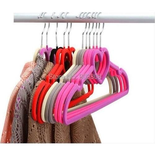 100pcs/lot non-slip multinational colors pile coating love hanger