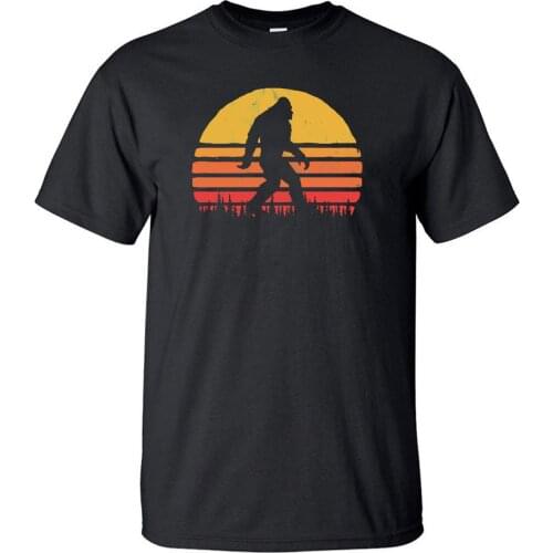 Retro Bigfoot Silhouette Sun Vintage Tshirt Men T Shirt Funny Tshirts Summer Cotton Short Sleeve Black White Loose T-Shirt Top