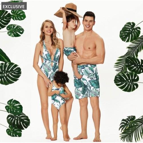 Family Multi-color One-piece Matching Swimwear Family Swimwear New Arrival Stylish Leaf Printed Matching Swimsuit