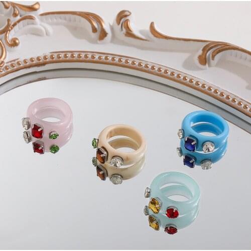 New Trendy Colorful Transparent Acrylic Resin Chunky Rings Geometry Irregular Crystal Rhinestones Rings for Women Jewelry Gift