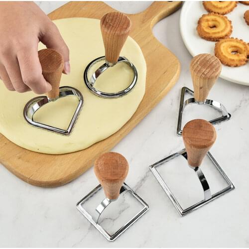 Zinc Alloy Biscuit Mould Cookie Decorating Tools Wood Handle Metal Cookie Cutter Cake Mold Baking Appliance Kitchen Tools