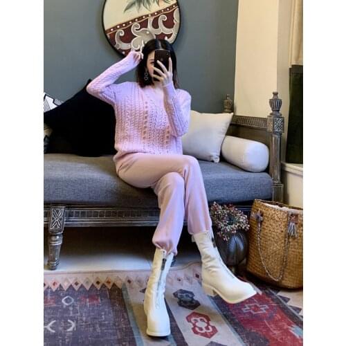 2020 Top Fashion Hot Sale Cotton Womens Knitted Suit Temperament Casual Two-piece V-neck Beaded Sweater And Pants Fashion Warm