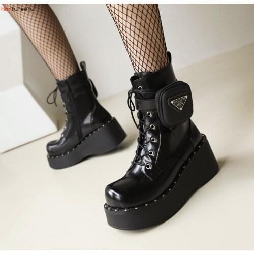 Autumn Winter Ankle Boots Leather Girls Gothic Black PU Motorcycle Boots Women Punk Rivets Decorate Chunky Platform Snow Shoes
