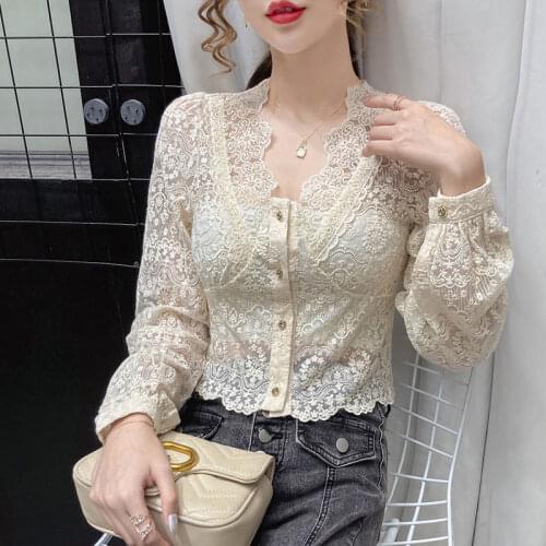 Co-16 season design temperament V-neck shirt Bubble Sleeve Chiffon Long Sleeve cut out lace top