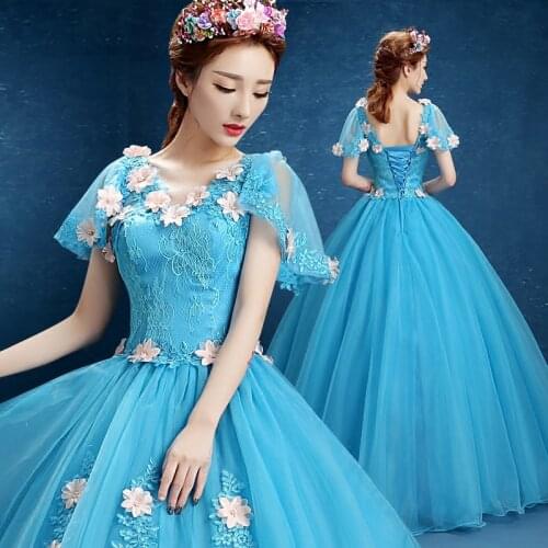 Ball Gown Short Sleeve Quinceanera Dresses V-Neck 3D Flower Appliques Vestidos Vintage Party Prom Sweet 16 Years Lace up back