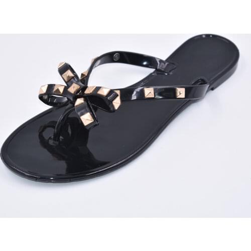 2021 New Summer Beach Women Flip Flops Slippers Flat Sandals Bow Rivet Fashion PVC Indoor and Outdoor Crystal Beach Shoes 36-42