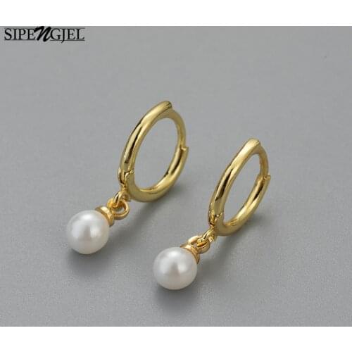 SIPENGJEL Sweet Pearl Huggie Hoop Earrings Gold And Sivler Color Circle Small Hoop Earrings For Women Party Jewelry 2021