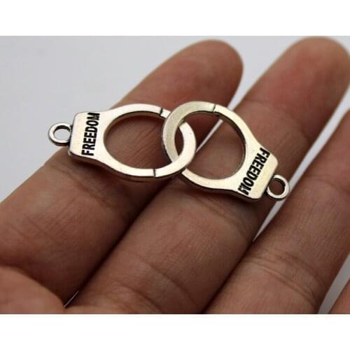 10pcs Wholesale Price Handcuffs Freedom Charms 15*23mm Antique Silver Plated Pendant For Handmade Jewelry Accessories