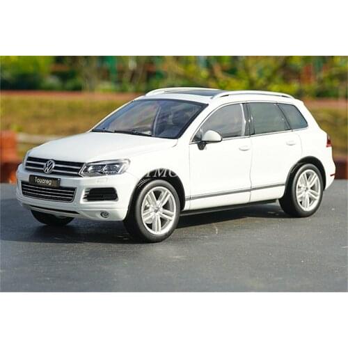 GTA 1/18 For Volkswagen TSI Touareg Metal Diecast Model Car Toys Gilfs White/Black Collection Display Ornaments