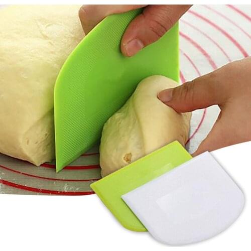 Colorful Plastic Cake Cream Spatula Dough Butter Batter Scraper Baking Tools For Home Baking Nough Cutting Tools Kitchen Gadgets