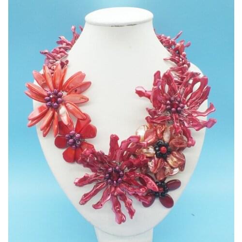 Latest design! Classic shell flower necklace. Bride wedding necklace 20"