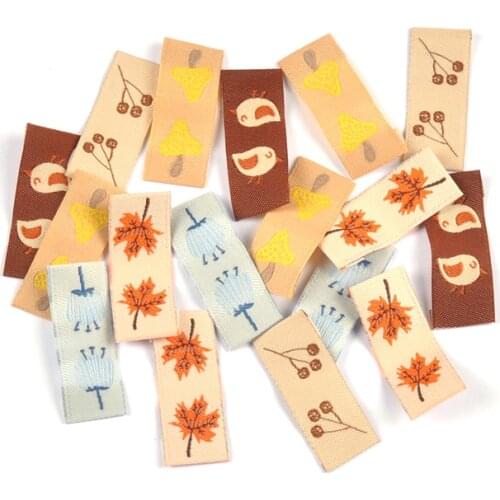 50pcs Autumn Maple Leaf Embroidery Labels for Sewing Garment Label Handmade Accessories Clothes Tags Care Bags Logo DIY Crafts