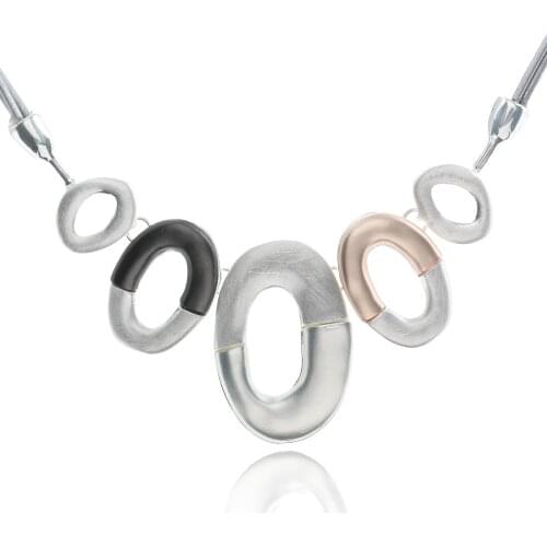 Irregularity Oval Circle Pendants Necklace for Women Punk Personality Necklaces for Ladies Fashion Jewelry