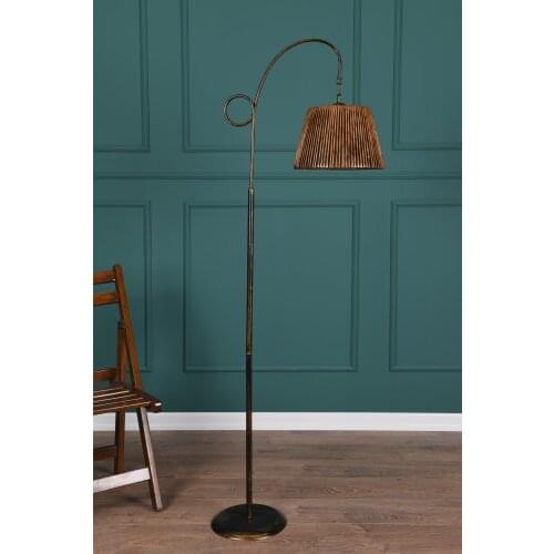 Nordic style modern vertical lighting floor standing Floor Lamp living room bedroom Study Room Three Legs