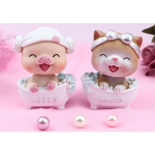 Shaking Lucky Cat Cartoon Poor Box Cat Pig Model Small Statue Car Figurine Crafts Garden Figure Ornament DIY Miniatures decor