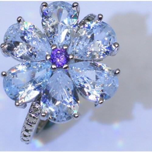 Utimtree Luxury Sparkling Women Rings with Crystals Fashion Flower Shape Wedding Engagement Ring Jewelry for Female Party Bijoux