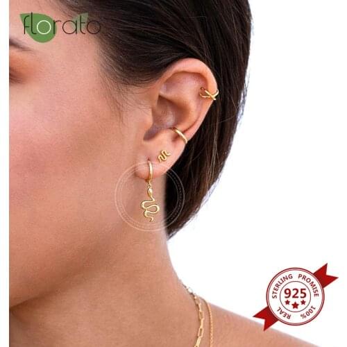 Snake Earrings for Women 925 Silver Ear Buckle Huggie Hoop Earrings Animal Pendant Hoop Earrings for Girls Fashion Jewelry Gifts