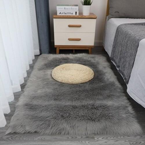 Nordic imitation wool carpet Plush bedroom rug Soft and comfortable living room carpet Childrens crawling mat Bay window pad