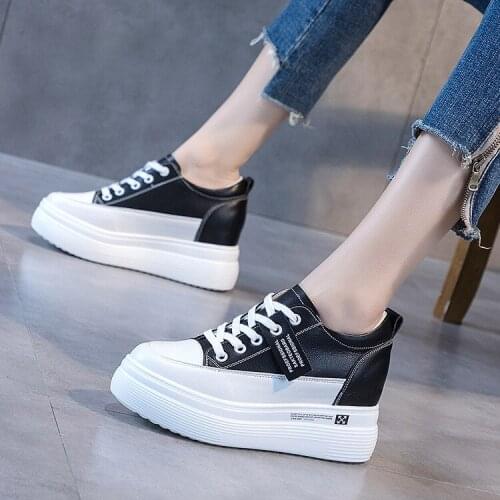 Women Sneakers Breathable Outdoor Walking Shoes Woman Mesh Casual Shoes Black Lace-Up Ladies Shoes 2021 Fashion Female Sneakers