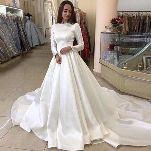 Vintage Long Sleeves Satin Wedding Dress Jewel Neck Court Train Plus Size Muslim Simple Bridal Gowns Vestidos De Novia