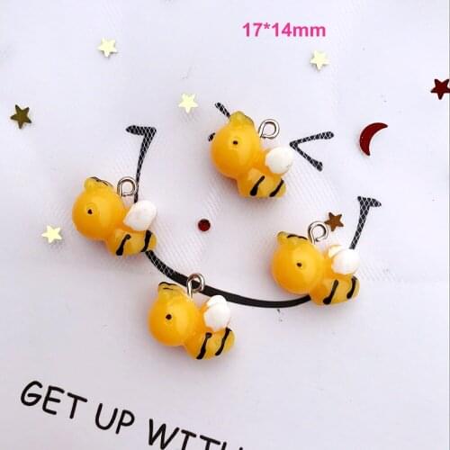 17*14mm Kawaii cartoon 3d resin Little bee Charms Pendants for DIY decoration neckalce earring key chain Jewelry Making