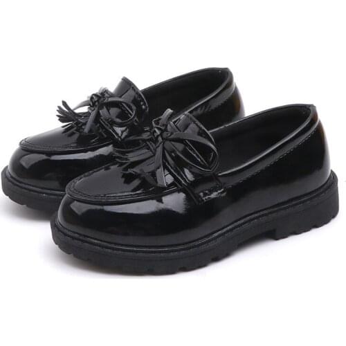 2020 Spring, Summer and Autumn New Childrens Shoes Student Performance Shoes Retro Girls Lacquered Shoes Childrens Shoes