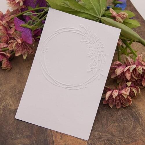 Plastic Embossing Folder Template DIY Scrapbook Photo Album Card Wreath Crafts E56C