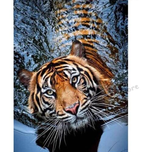 Tiger playing in the water diamond painting Embroidery 5D DIY full square round mosaic Decorative paintings living room GG1537