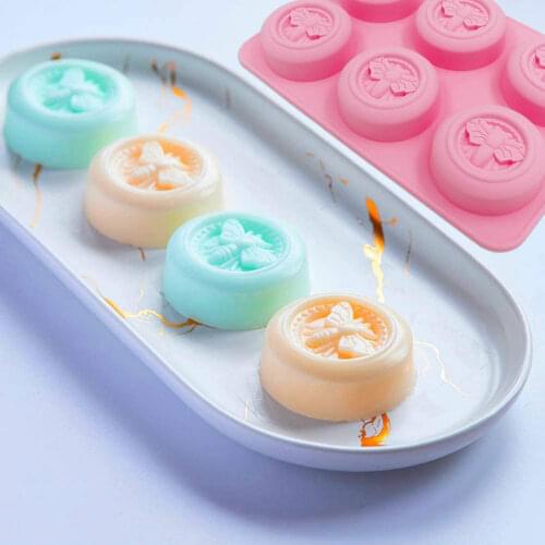 2/6-Cavity Bee Silicone Soap Mold Round Honeybee Silicone Molds for Soap making Home Banking Molds Finshed Soap 5.7cm 50g