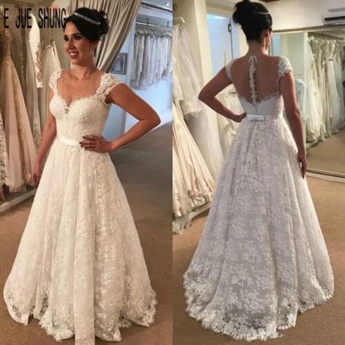 E JUE SHUNG Modern White Lace Wedding Dresses Short Sleeve Scoop Neck Button Back Wedding Gowns Vestidos De Noiva Bridal Gowns