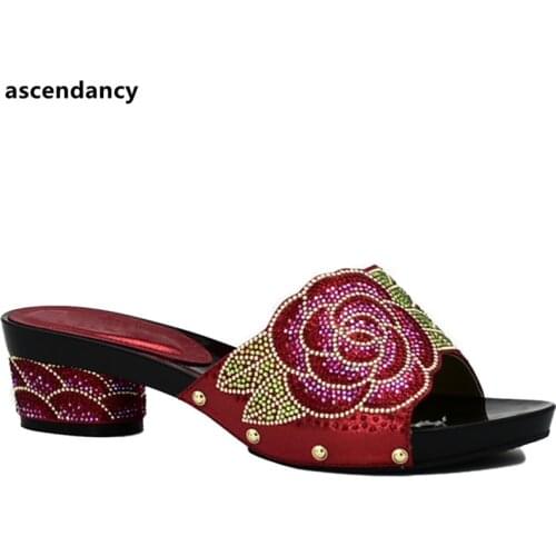 Designer Shoes Women Luxury 2018 African Women Wedding Shoes Decorated with Rhinestone Luxury Sandals Women Nigerian Party Shoe