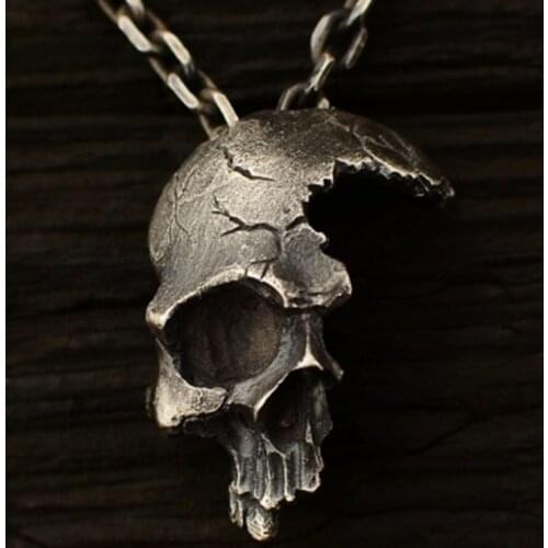 2019 Explosions Retro Half Skull Necklace Metal Skull Pendant Gothic Jewelry Choker Pendant Crow Skull Chain Skeleton Trendy